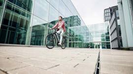 Rowery trekkingowe ? Kreidler przedstawia kolekcję 2016 Hobby, LIFESTYLE - Nowa kolekcja rowerów trekkingowych marki Kreidler obejmuje w sumie 13 różnych modeli. Poszczególne propozycje to warianty serii Raise. Jak wskazuje niemiecki producent, kolekcja na rok 2016 to głównie zmodernizowane i ?odświeżone? konstrukcje.