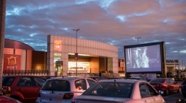 ?Control? Antona Corbijna w kinie samochodowym Portu Łódź