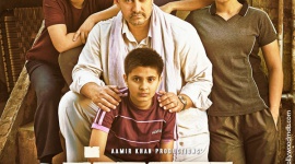 Ekipa polskich zapaśników w superprodukcji Bollywood Film, LIFESTYLE - Sześć zapaśniczek i trzech sędziów zapasów z Polski wzięło udział w zdjęciach do filmu ?Dangal?. Wystąpili u boku m.in. Aamira Khana, jednej z największych gwiazd Bollywood.