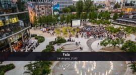 Kino Letnie na placu Europejskim: ?Fala?