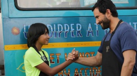 Hollywoodzki hit w wersji Bollywood Film, LIFESTYLE - Hinduski reżyser Raja Krishna Menon zrezalizował rodzimą wersję amerykańskiego hitu Jona Favreau ?Szef?. Od 6 października bollywoodzką wersję będzie można zobaczyć na pokazach specjalnych.