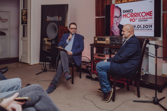 Ennio Morricone ? celebracja 90. urodzin artysty w Studio U22 Sztuka, LIFESTYLE - 28 listopada w warszawskim Studio U22 odbyła się konferencja prasowa, której głównym tematem była celebracja 90. urodzin mistrza muzyki filmowej ? Ennio Morricone.