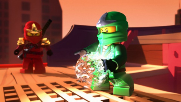 Nowe odcinki ?NINJAGO? na Cartoon Network! Film, LIFESTYLE - Nieustraszeni wojownicy LEGO Ninjago powracają do gry! I to dosłownie, bo tym razem ich zmagania przenoszą się w wirtualną przestrzeń. Drugi sezon kreskówki o przygodach uczniów Mistrza Wu już od 20 lipca na antenie Cartoon Network.