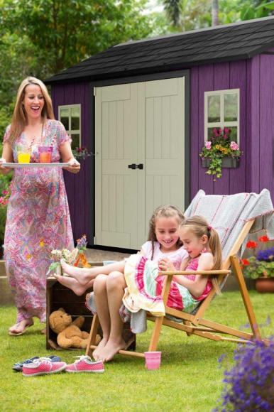 Impreza w ogrodzie? Domek i skrzynia ogrodowa pomogą w organizacji Hobby, LIFESTYLE - Jak wybrać domek ogrodowy i skrzynię, żeby żeby mądrze urządzić w nich miejsce do przechowywania rzeczy na pikniki, grille i imprezy pod chmurką?