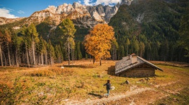 Jesień możliwości w trydenckich Dolomitach Hobby, LIFESTYLE - Jesień to idealny moment na połączenie aktywności pod gołym niebem z kosztowaniem regionalnych dań. We Trentino nie zabraknie okazji do podziwiania gór oraz odkrywania lokalnej kuchni dzięki wydłużonemu funkcjonowaniu schronisk i wyciągów oraz inicjatywie ?I Rifugi del Gusto?.